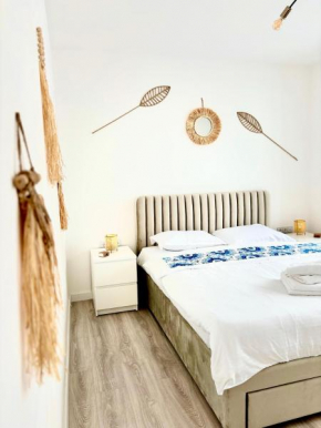 Amos Apartment-Ultracentral-Free parking